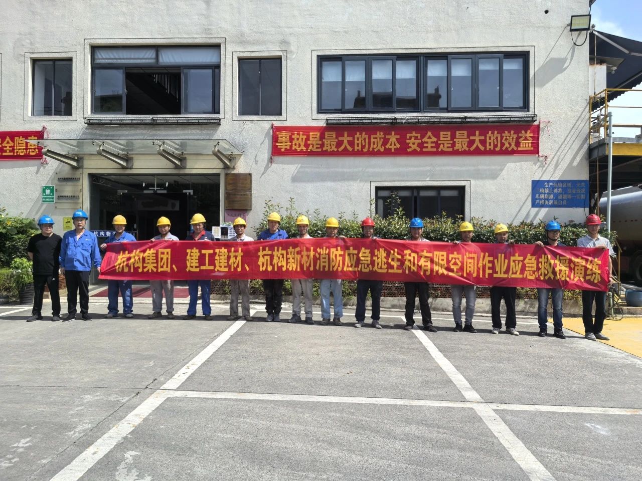 1751245541171183CvSm.jpg 891c8340e86446c36a10d01f9dad6ca9.jpg