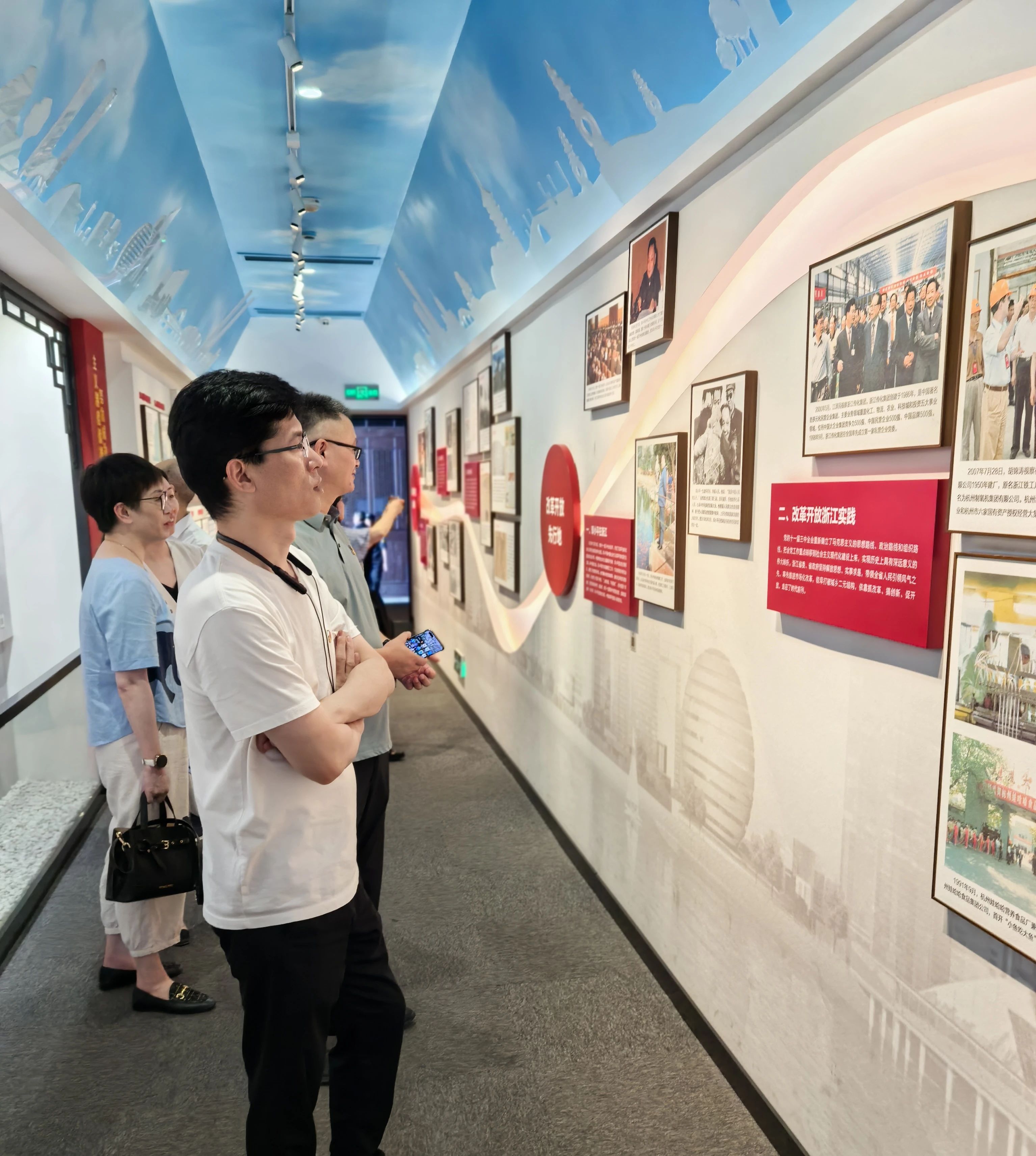 1751249780681084nZwd.jpg 12c038d6eccdef9eabff473d41168401.jpg